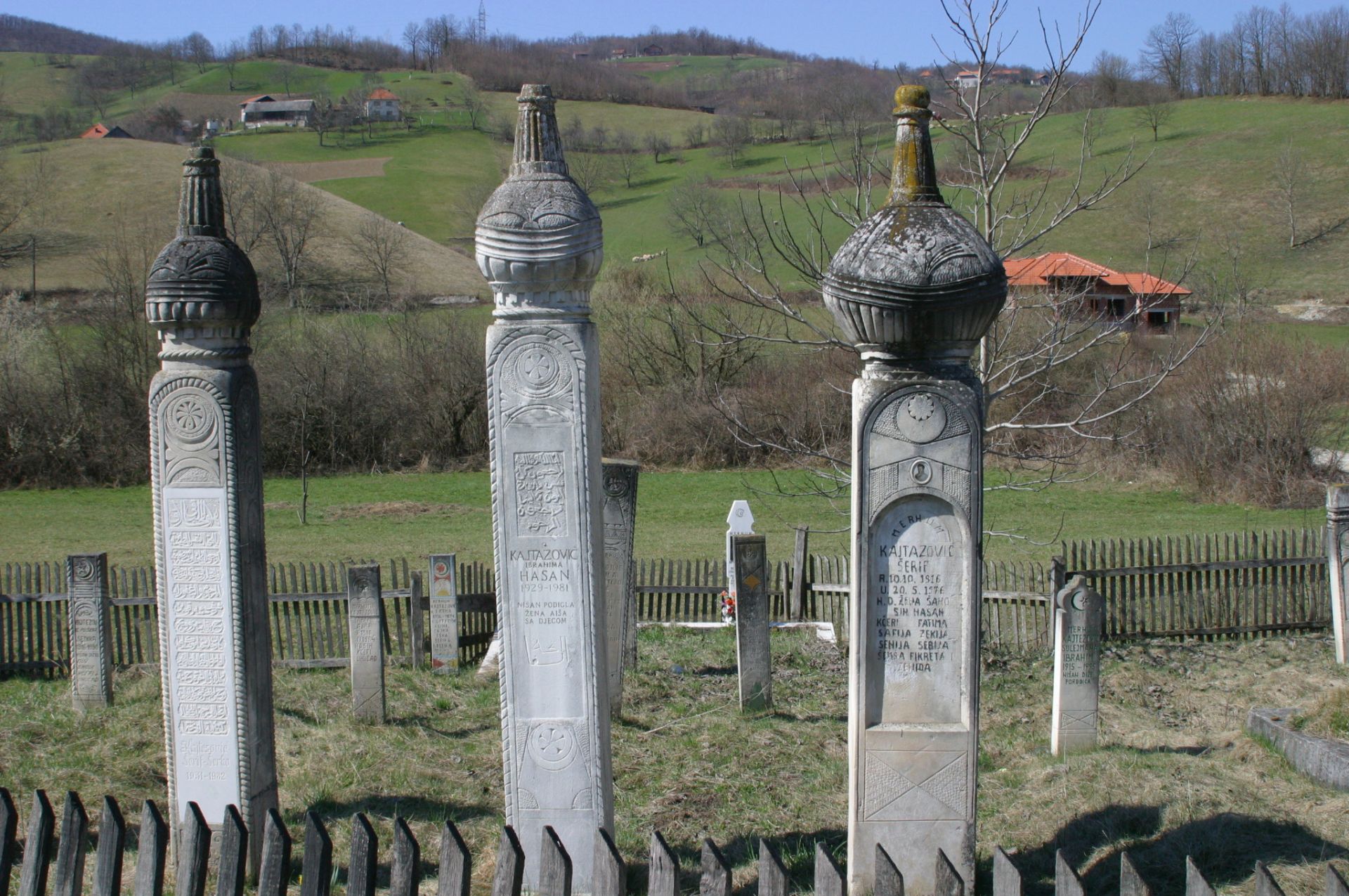 Kajtazovića nišani, Donja Lučka, grobljanska cjelina